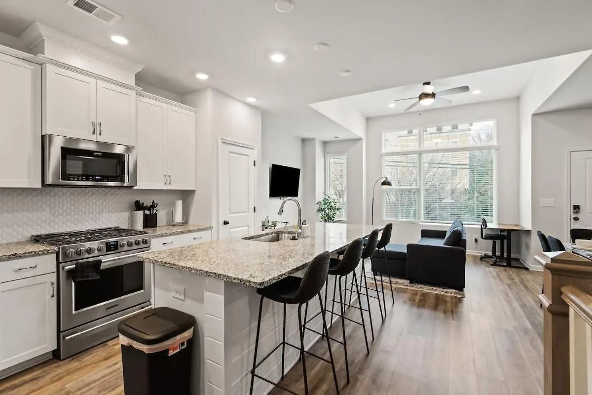 Luxurious King 3Br Townhouse In Uptown Charlotte! Villa